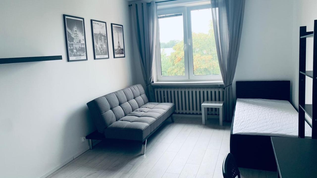Beautiful Room - Newly Renovated, Aquapark Center Of Breslavia Exterior foto